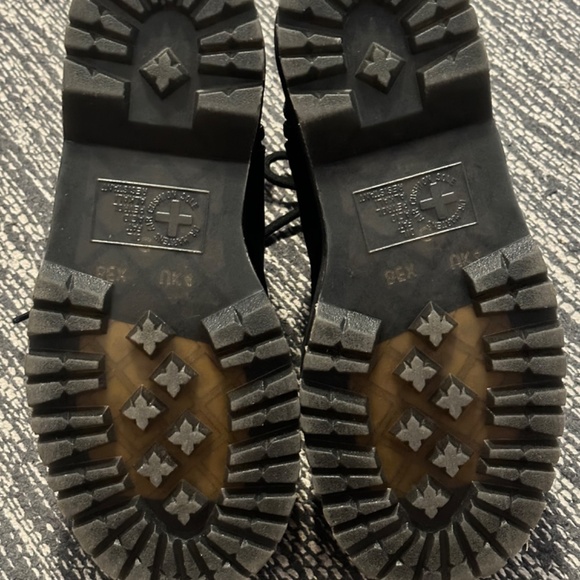 New Dr Marten's Jadon boots - Picture 3 of 6